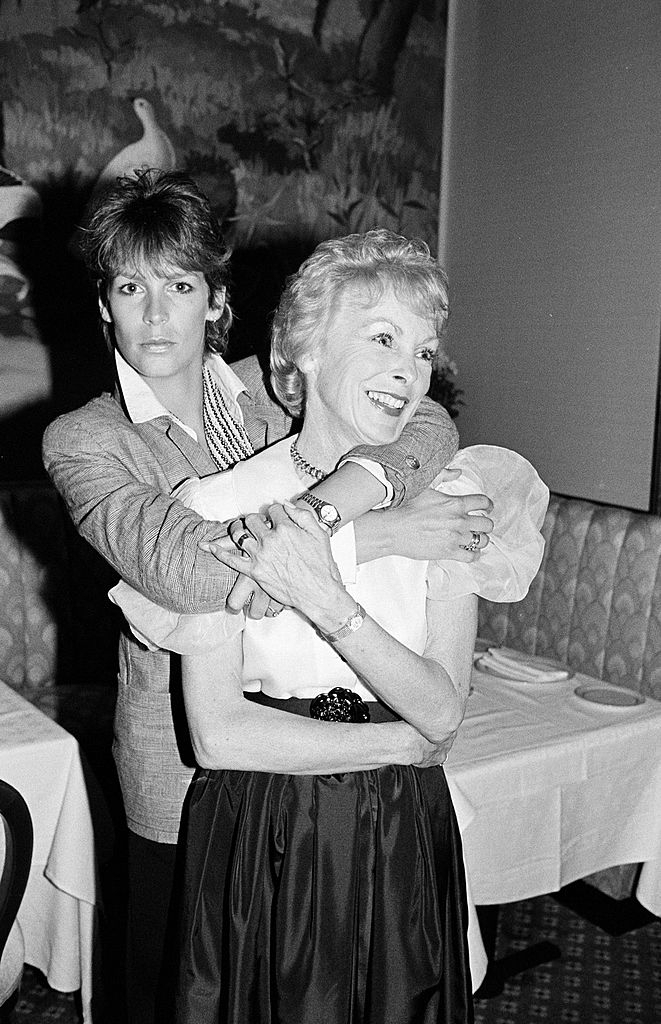 JamieLeeCurtis-JanetLeigh-003.jpg