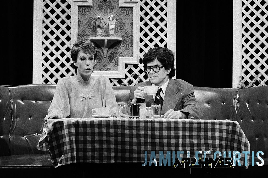 JamieLeeCurtis-SaturdayNightLive-012.jpg