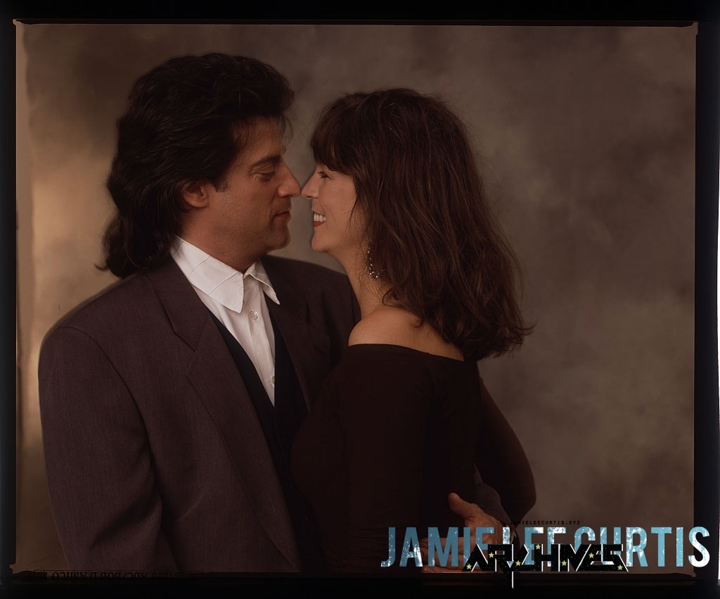JamieLeeCurtis-AnythingButLove-029.jpg